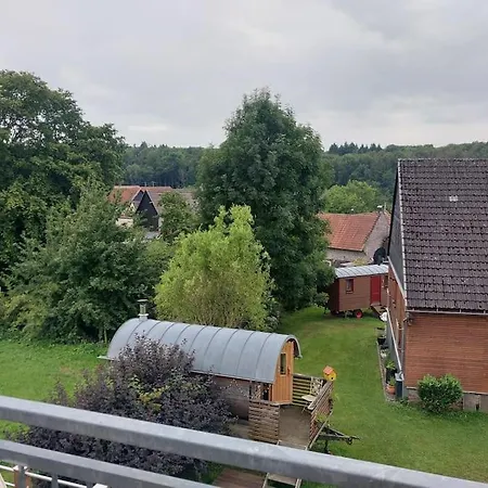 Auszeit Am Vulkan - Mit Fasssauna Apartmán *